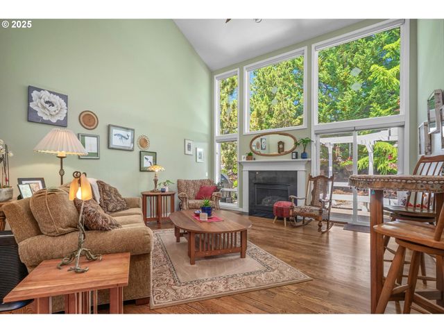 15335 Nw ABERDEEN Dr, Portland, OR 97229