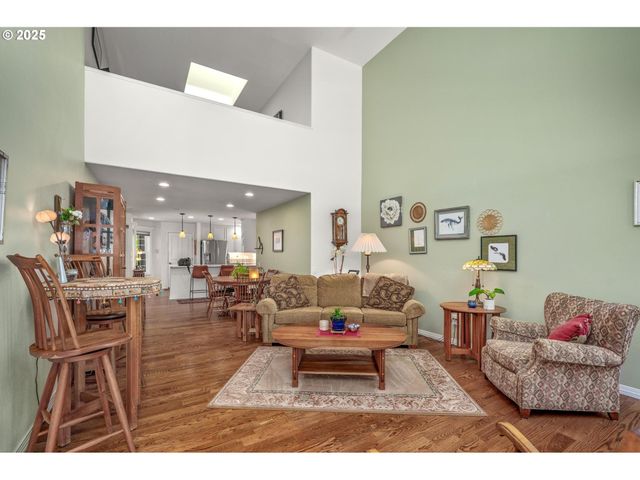 15335 Nw ABERDEEN Dr, Portland, OR 97229