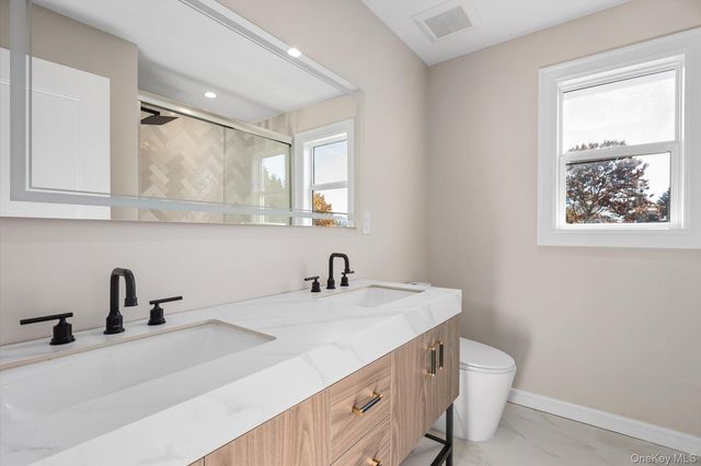 183 Park Lane, Massapequa, NY 11758