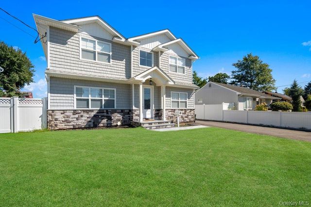 183 Park Lane, Massapequa, NY 11758
