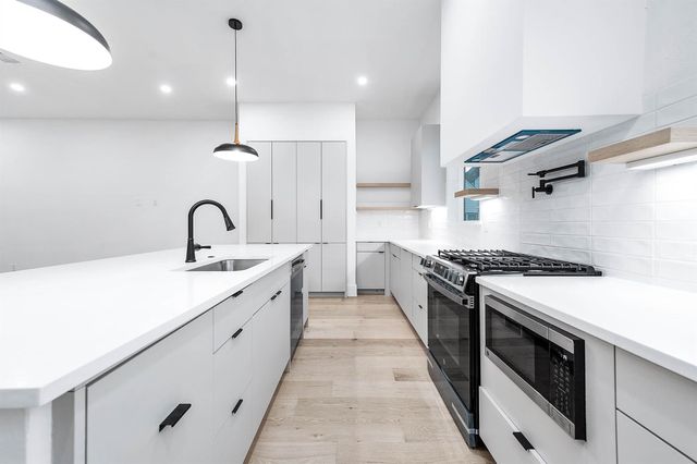 313 N Nagle Street, Houston, TX 77003