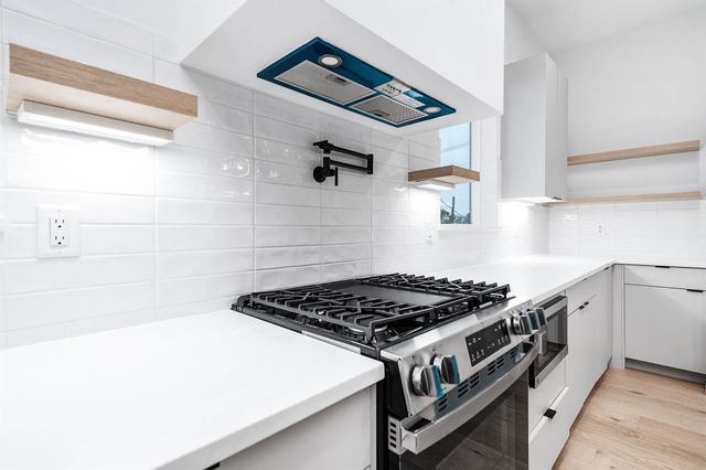 313 N Nagle Street, Houston, TX 77003