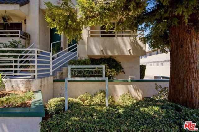 5145 Yarmouth Avenue 19, Los Angeles, CA 91316