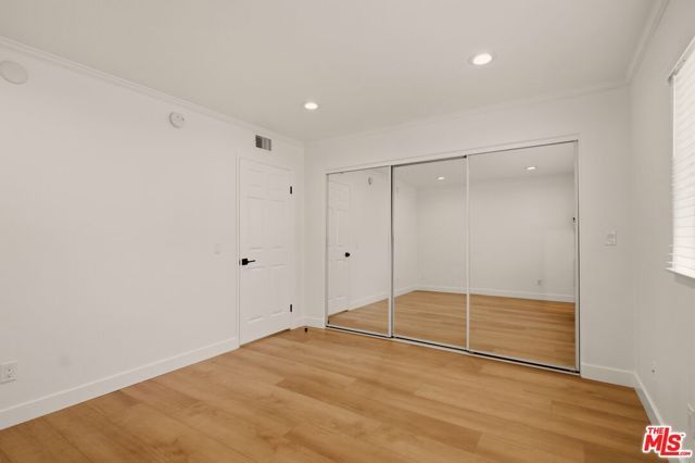 5145 Yarmouth Avenue 19, Los Angeles, CA 91316