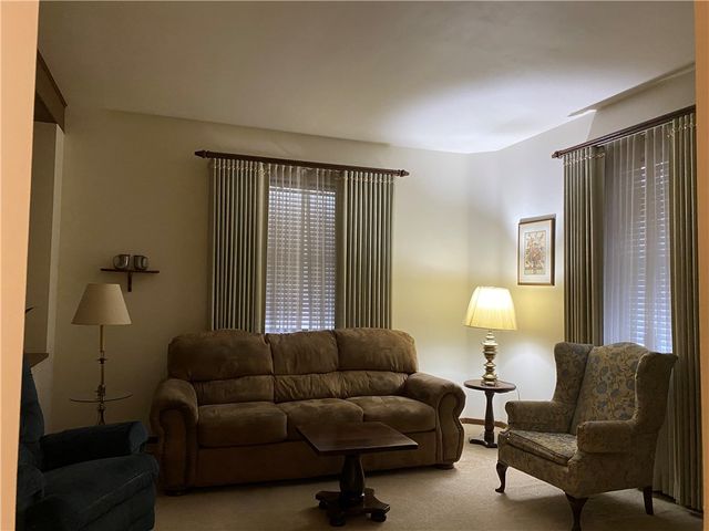 555 Market St., Leechburg Boro, PA 15656