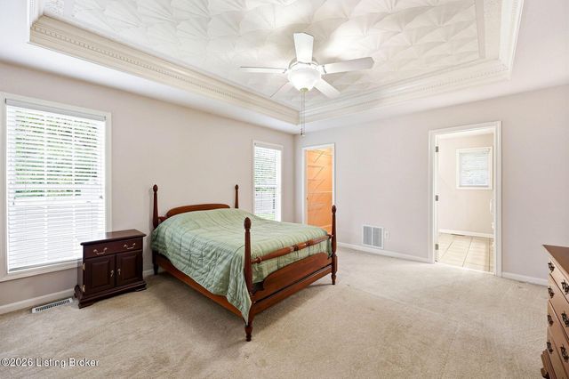 8501 Quebec Ct, Louisville, KY 40228