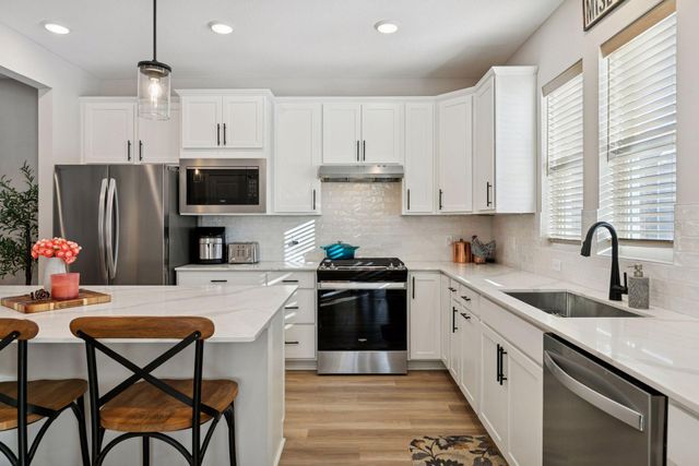 15008 Athgoe Drive, Rosemount, MN 55068