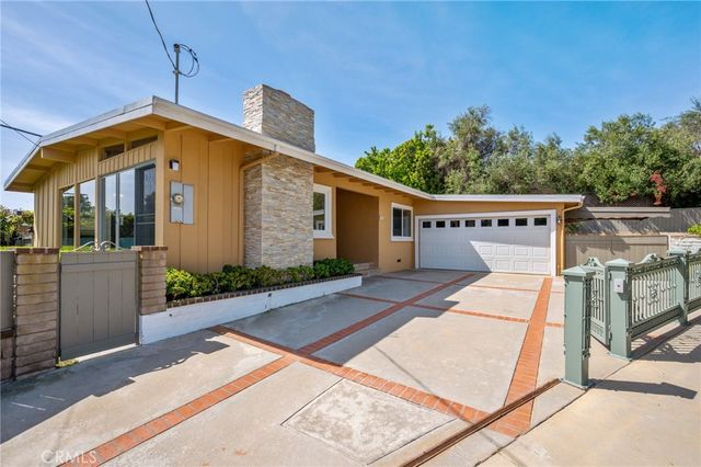 1935 W 1st, San Pedro, CA 90732