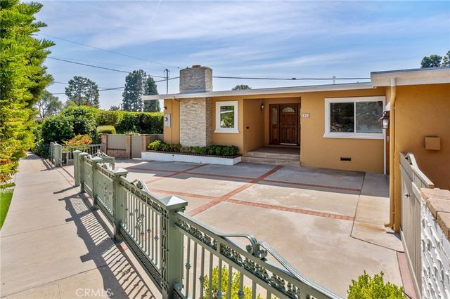 1935 W 1st, San Pedro, CA 90732