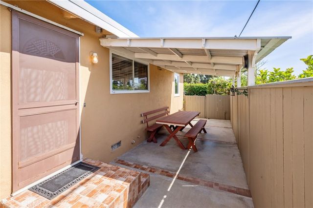1935 W 1st, San Pedro, CA 90732