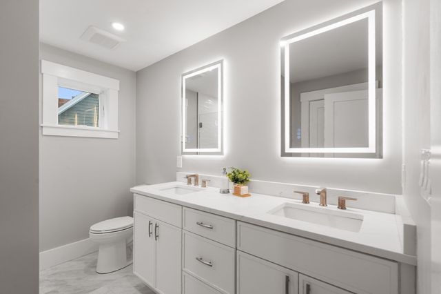 73 Mystic St 73, Arlington, MA 02474
