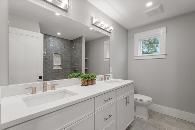 73 Mystic St 73, Arlington, MA 02474
