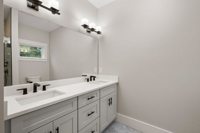 73 Mystic St 73, Arlington, MA 02474