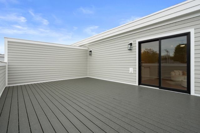 73 Mystic St 73, Arlington, MA 02474
