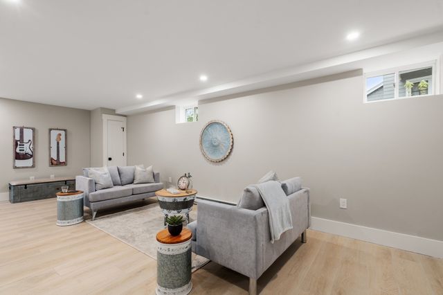 73 Mystic St 73, Arlington, MA 02474