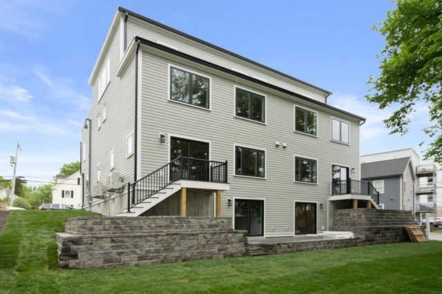 73 Mystic St 73, Arlington, MA 02474