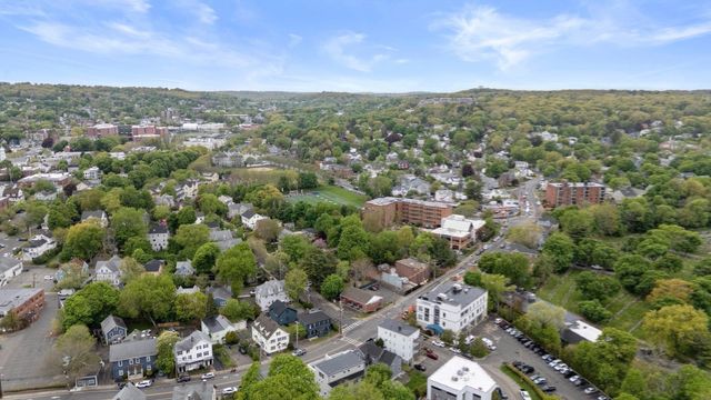 73 Mystic St 73, Arlington, MA 02474