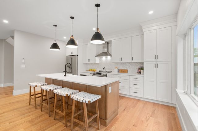 73 Mystic St 73, Arlington, MA 02474