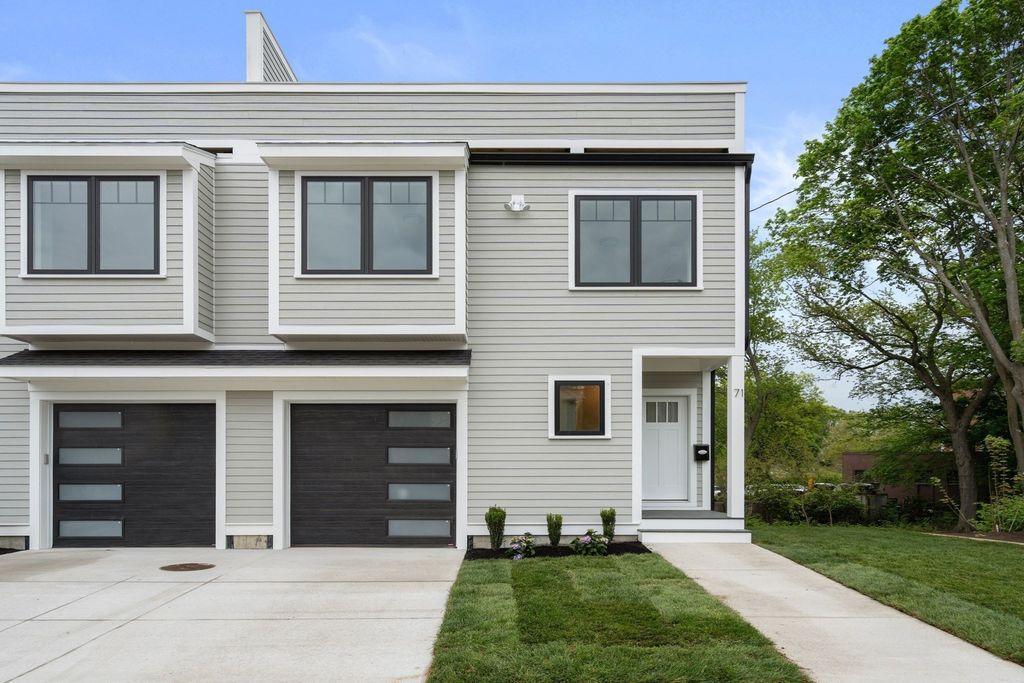 73 Mystic St 73, Arlington, MA 02474