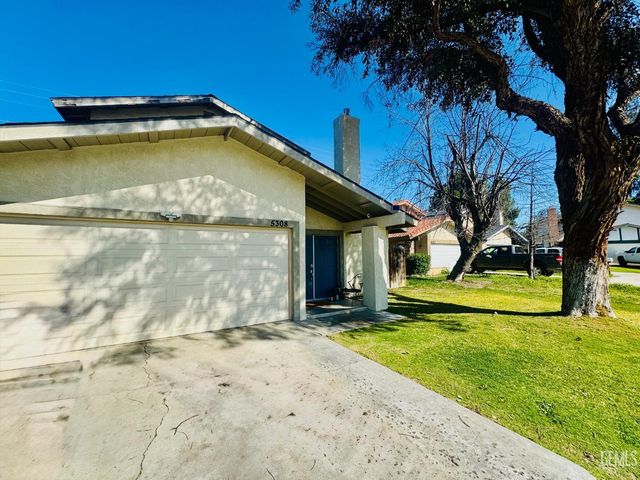5308 Eastridge Court, Bakersfield, CA 93306