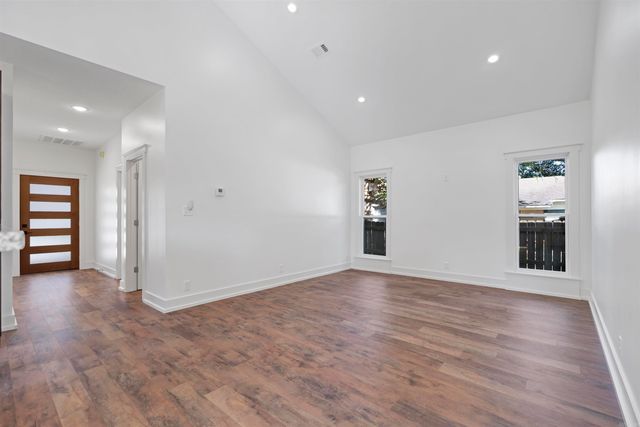 402 N San Francisco, Caraway, AR 72418