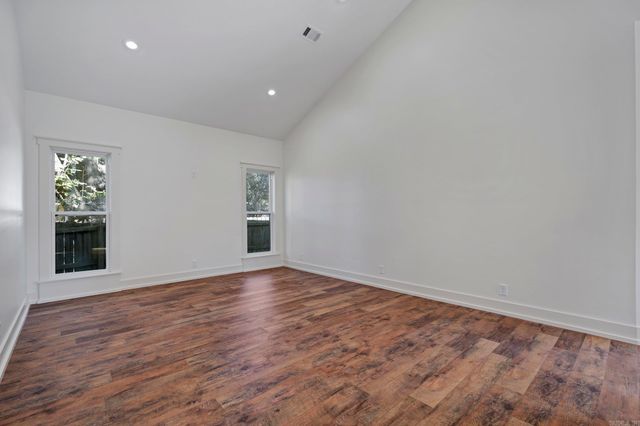 402 N San Francisco, Caraway, AR 72418