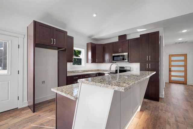 402 N San Francisco, Caraway, AR 72418