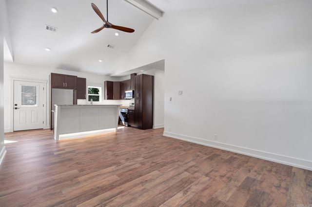 402 N San Francisco, Caraway, AR 72418