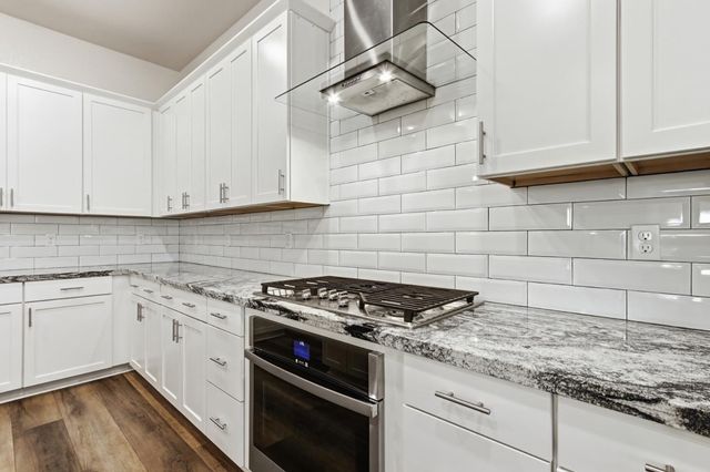 9875 Clyde Ingalsbe St, Elk Grove, CA 95624