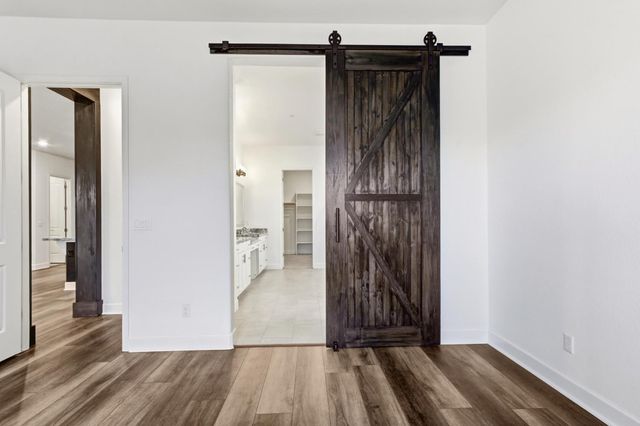 9875 Clyde Ingalsbe St, Elk Grove, CA 95624