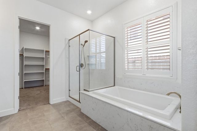9875 Clyde Ingalsbe St, Elk Grove, CA 95624