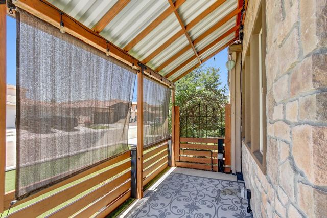 9875 Clyde Ingalsbe St, Elk Grove, CA 95624