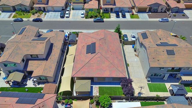 9875 Clyde Ingalsbe St, Elk Grove, CA 95624