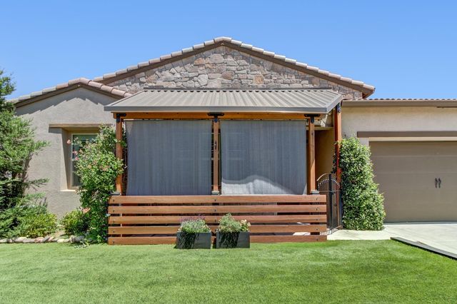 9875 Clyde Ingalsbe St, Elk Grove, CA 95624