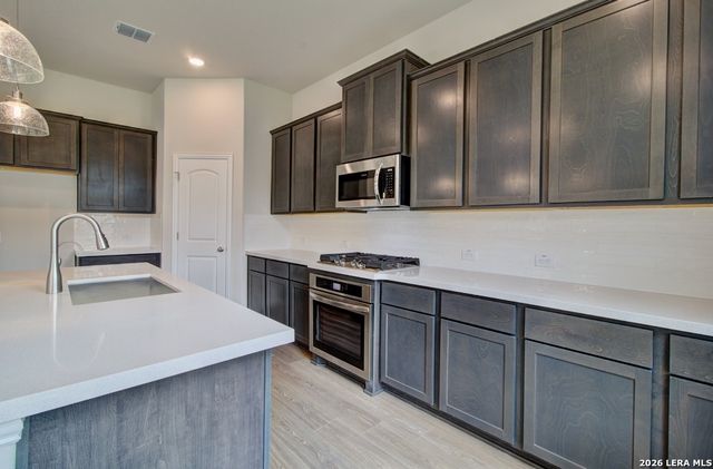 2110 Shepards Street, Seguin, TX 78155