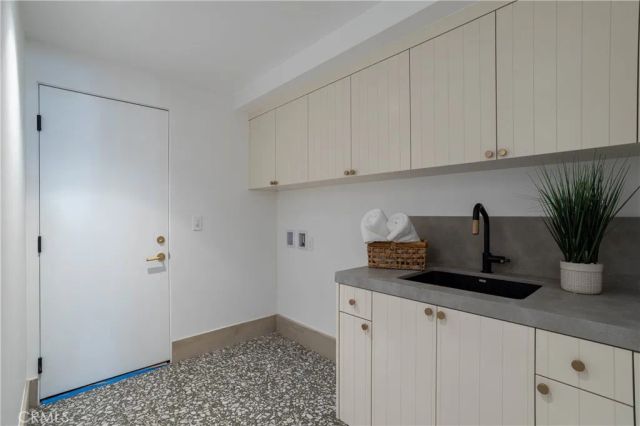 519 Narcissus Avenue A, Corona Del Mar, CA 92625