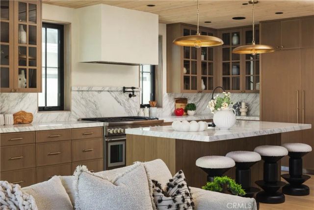 519 Narcissus Avenue A, Corona Del Mar, CA 92625