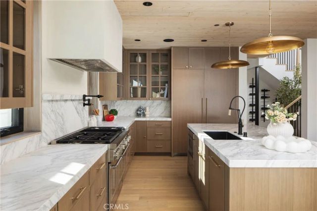 519 Narcissus Avenue A, Corona Del Mar, CA 92625