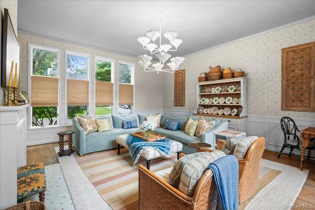 4 Cornell Place, Rye, NY 10580