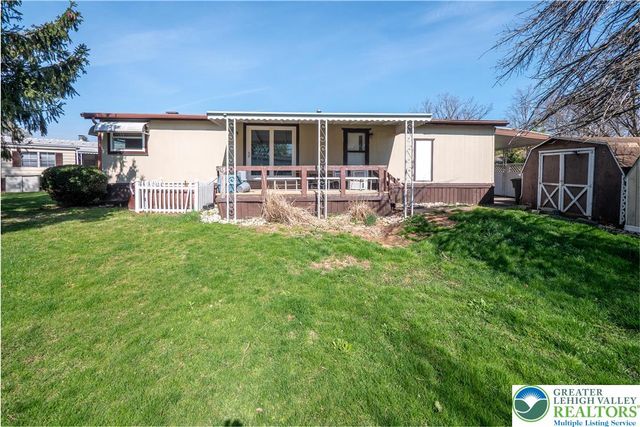 8774 Breinig Run Circle, Upper Macungie Twp, PA 18031