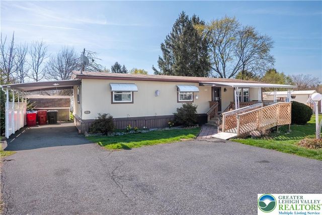 8774 Breinig Run Circle, Upper Macungie Twp, PA 18031