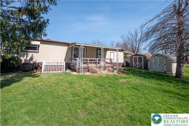 8774 Breinig Run Circle, Upper Macungie Twp, PA 18031