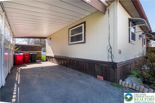 8774 Breinig Run Circle, Upper Macungie Twp, PA 18031