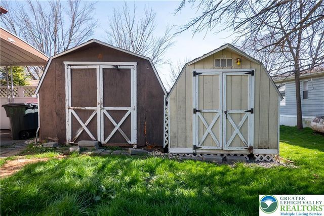 8774 Breinig Run Circle, Upper Macungie Twp, PA 18031