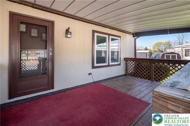 8774 Breinig Run Circle, Upper Macungie Twp, PA 18031