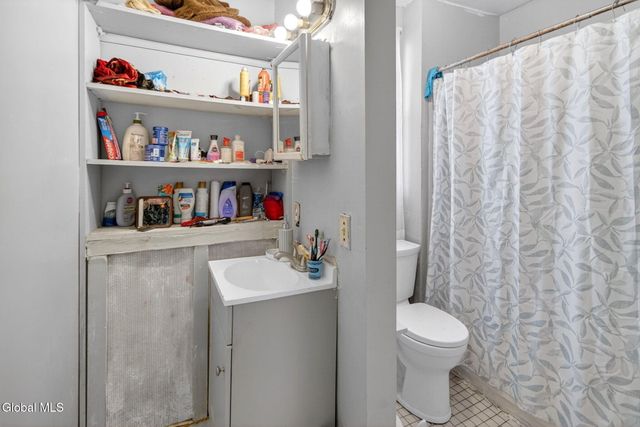 6 Second Avenue, Albany, NY 12202