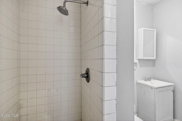 6 Second Avenue, Albany, NY 12202