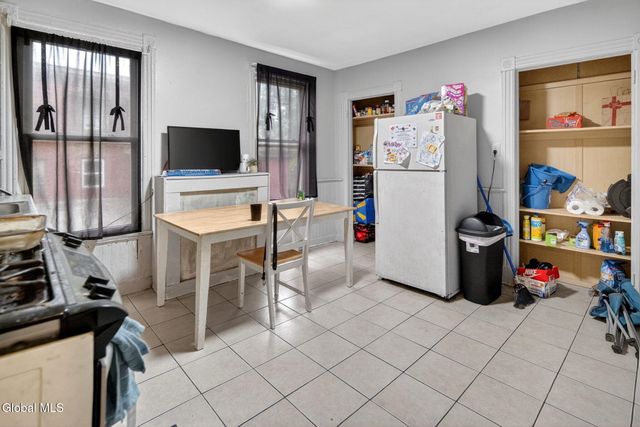 6 Second Avenue, Albany, NY 12202