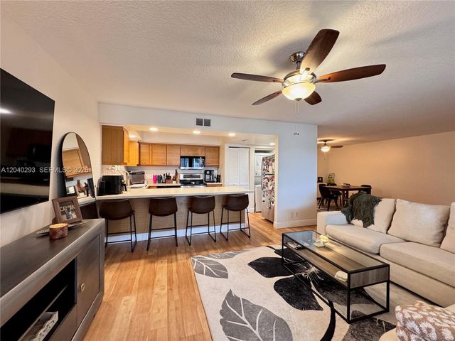 520 Orton Avenue 503, Fort Lauderdale, FL 33304