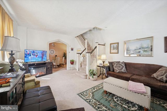 95 W WASHINGTON LN, Philadelphia, PA 19144